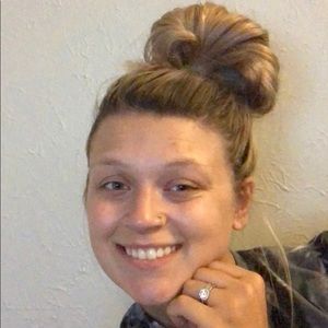 Meet your Posher, Mallory